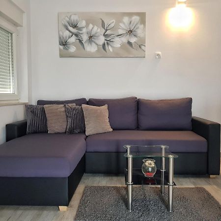 Apartman Nela Daire Kaštel Sućurac Dış mekan fotoğraf